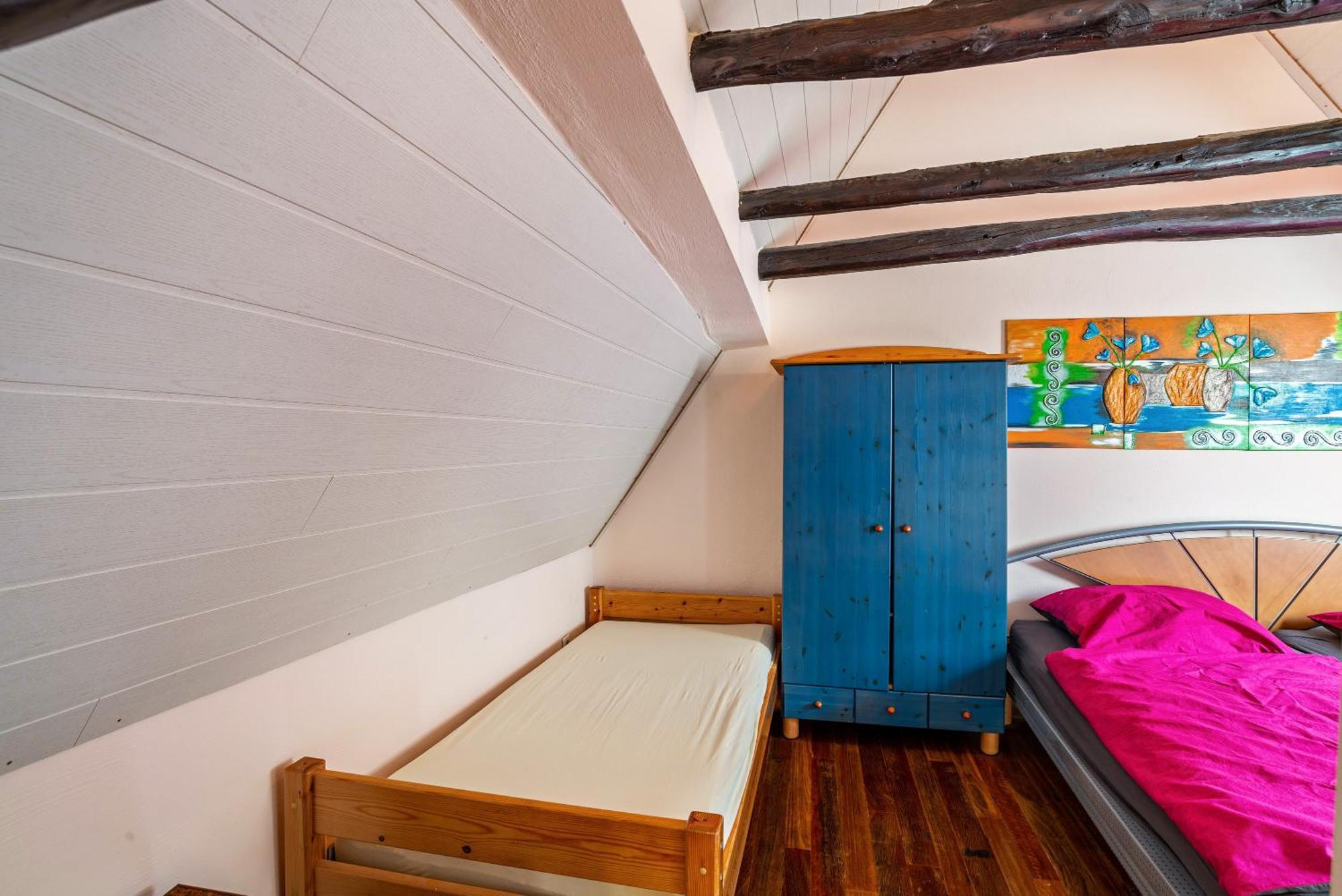 Ferienwohnung Blaues Haus Ubstadt-Weiher Bagian luar foto